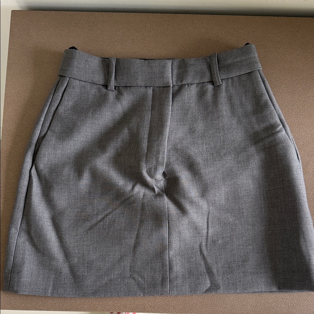 Babaton Elegant Gray Women's Skirt